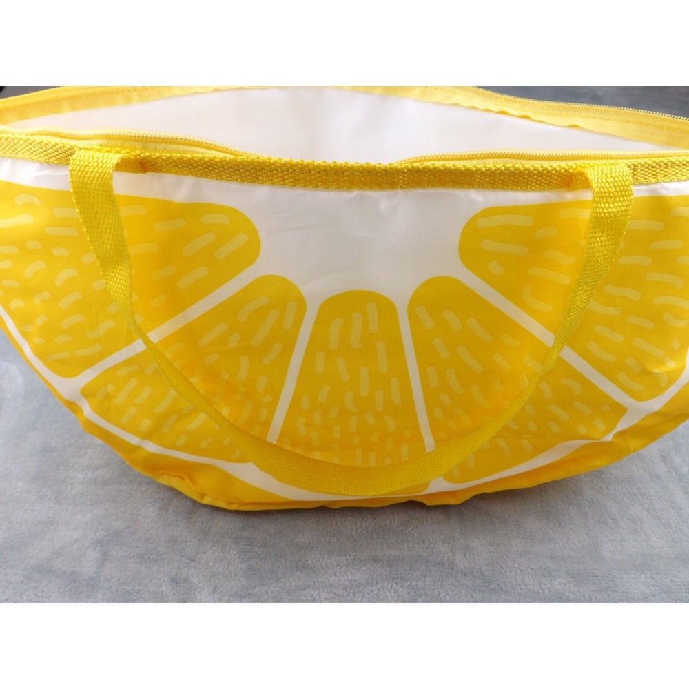Cooler Bag Soft-Sided NWT Lemon Slice Lunch Bag Handles Zipper Summer Party Fun - Picture 3 of 16